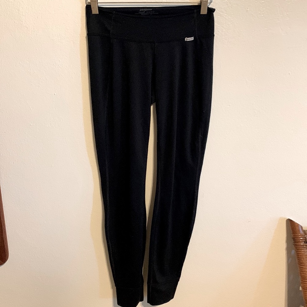 PATAGONIA mid weight Capilene Base Layer Leggings
